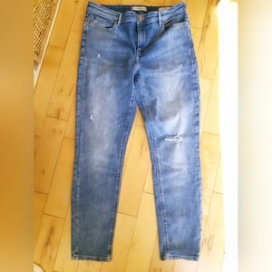 Guess Distressed Skinny Jean's Size 32